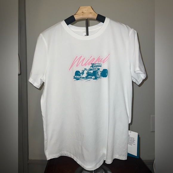 NWT Formula 1 Miami lululemon love crew shirt. Size 8. Collector item! F1 - Picture 1 of 10